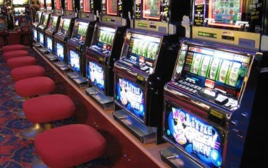 Rob the Bank Slot Review: Check the 96.16% RTP, Choose 50 or 100 Paylines and Trigger Bank, Lucky Break and Jackpot Features
